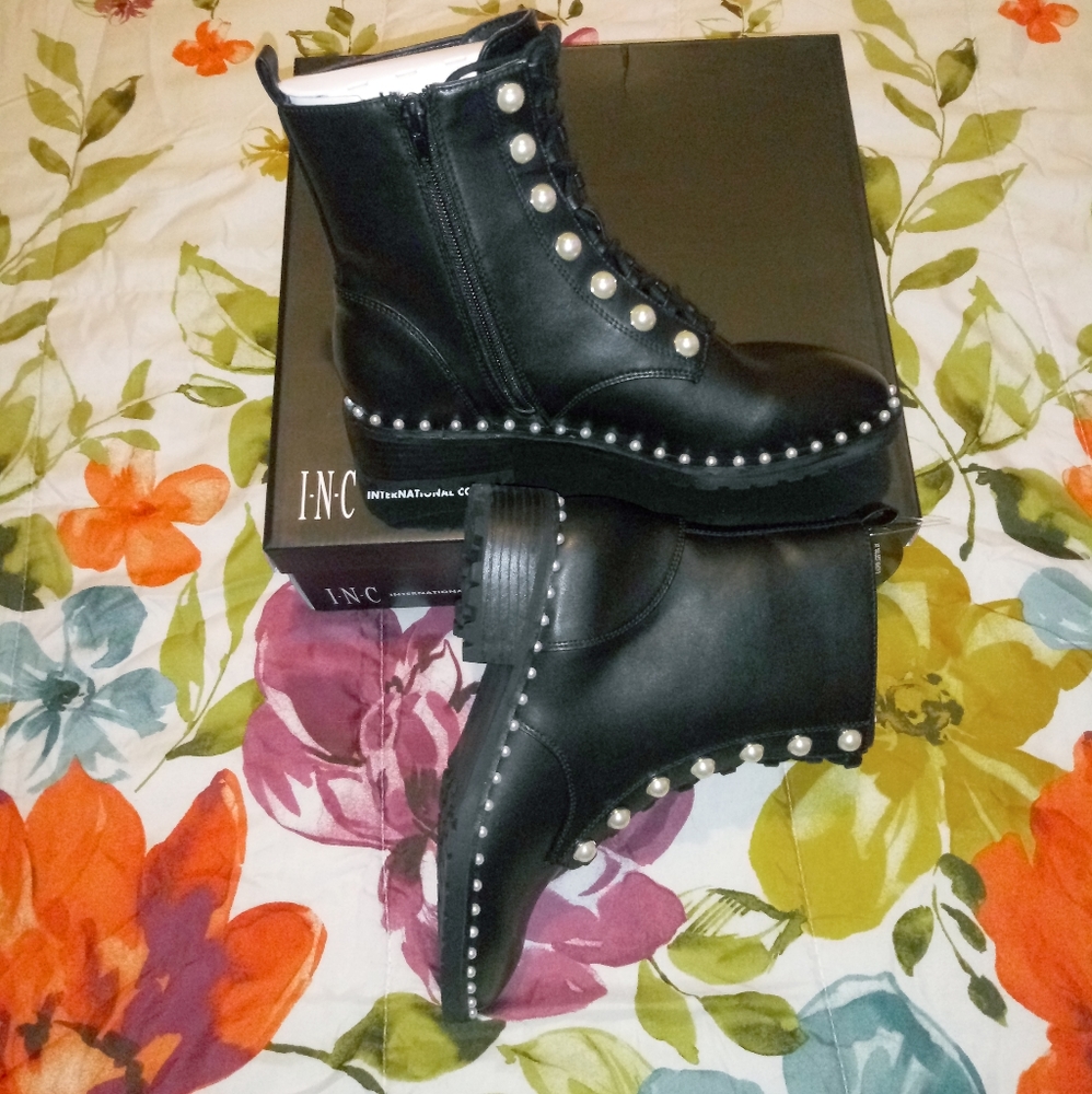 I.N.C Glynee Lace Up Booties - Picture 6 of 11